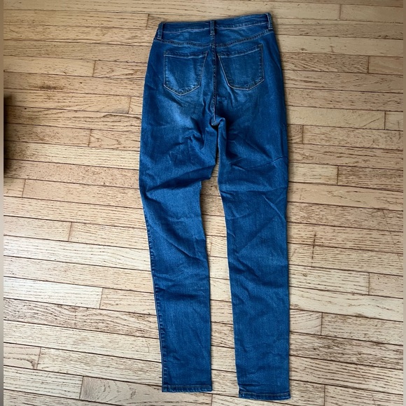 FASHION NOVA HIGH WAISTED JEANS - Picture 3 of 5